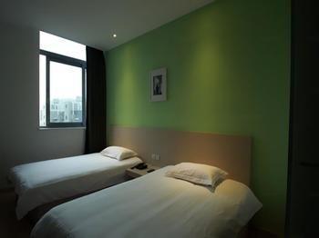 Motel 168 Shanghai Pudong Huinan Metro Station Tesco Екстериор снимка