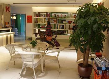 Motel 168 Shanghai Pudong Huinan Metro Station Tesco Екстериор снимка