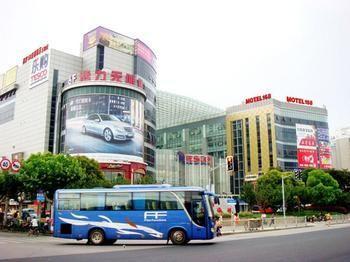 Motel 168 Shanghai Pudong Huinan Metro Station Tesco Екстериор снимка